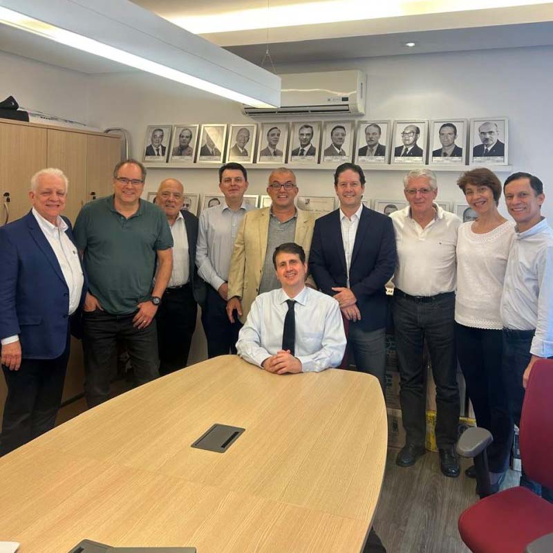 dr robert meves nova diretoria da sociedade brasileira de coluna sqr